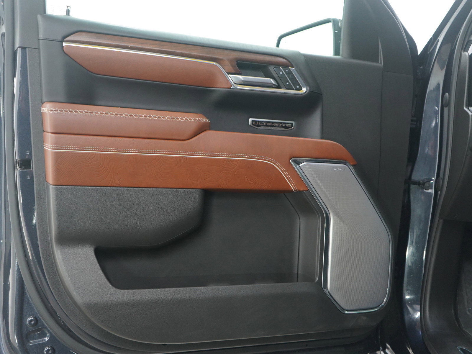 Used 2024 GMC Sierra 1500 Denali Ultimate image 21