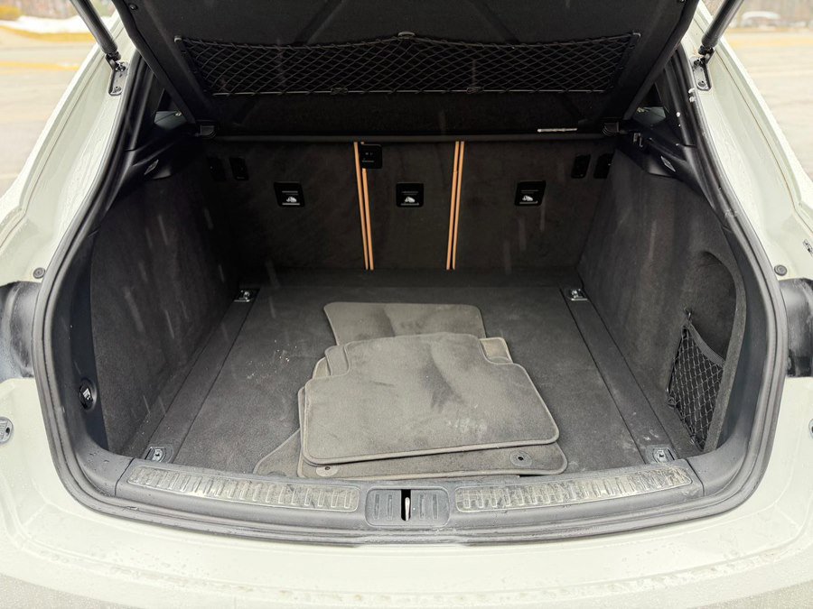 Used 2018 Porsche Macan image 21