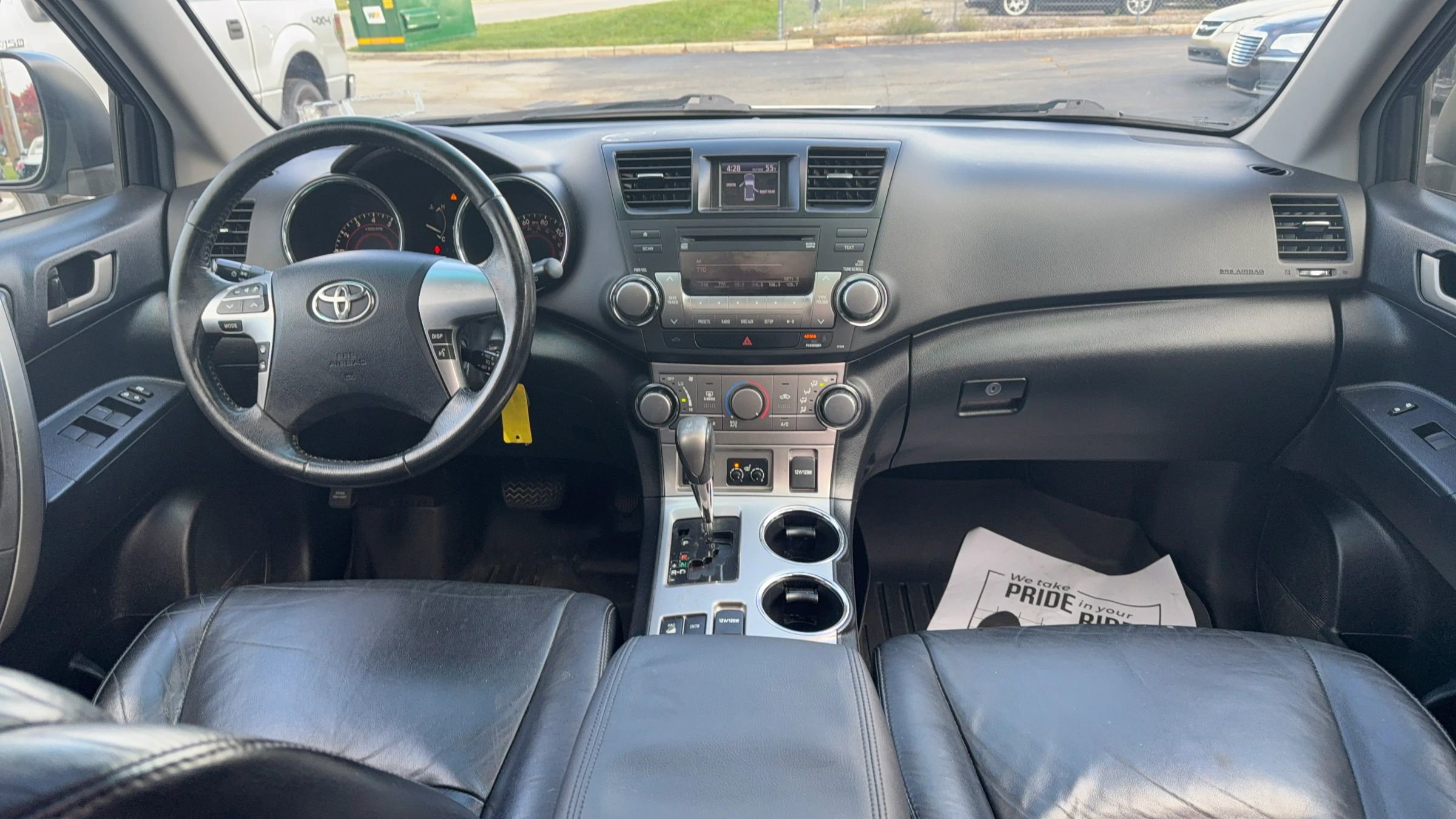 Used 2011 Toyota Highlander SE image 9