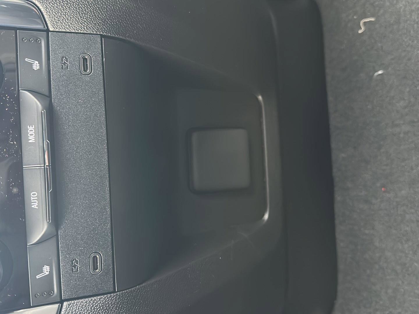 New 2026 Chevrolet Suburban High Country w/ Sun And Tow Package image 18