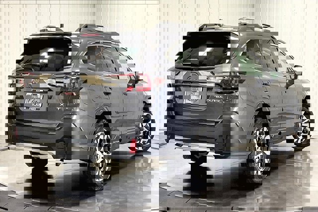 Used 2022 Subaru Outback Limited XT image 13