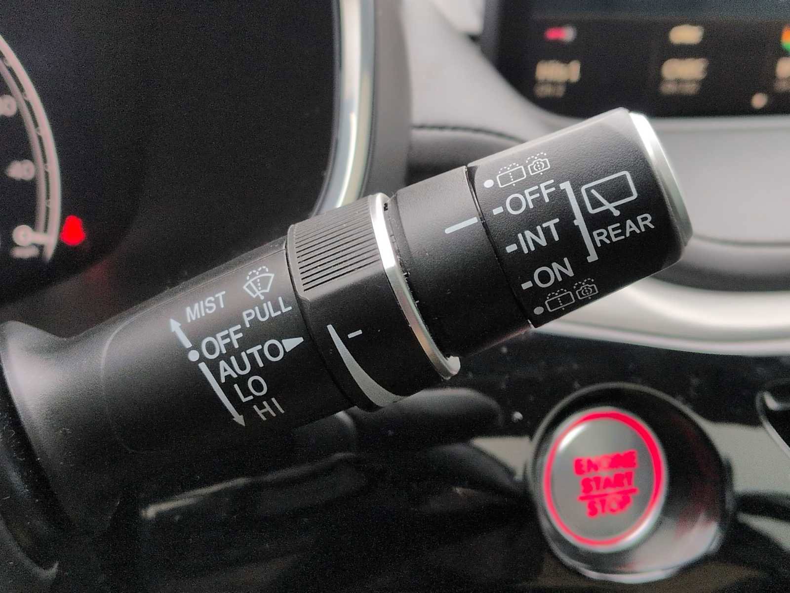 Used 2023 Acura MDX SH-AWD w/ Technology Package image 27