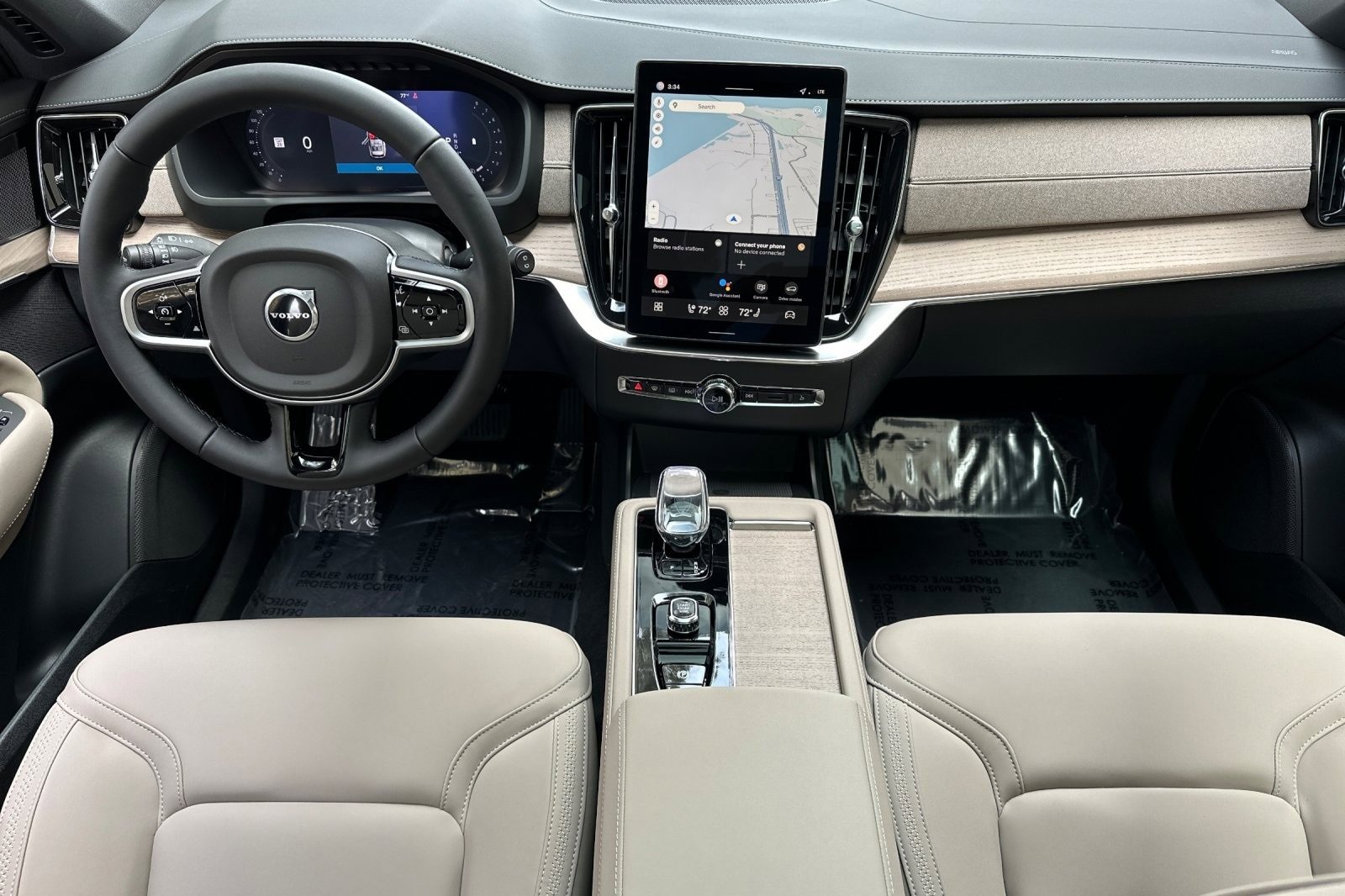 New 2026 Volvo XC90 B6 Plus w/ Protection Package Premier image 3