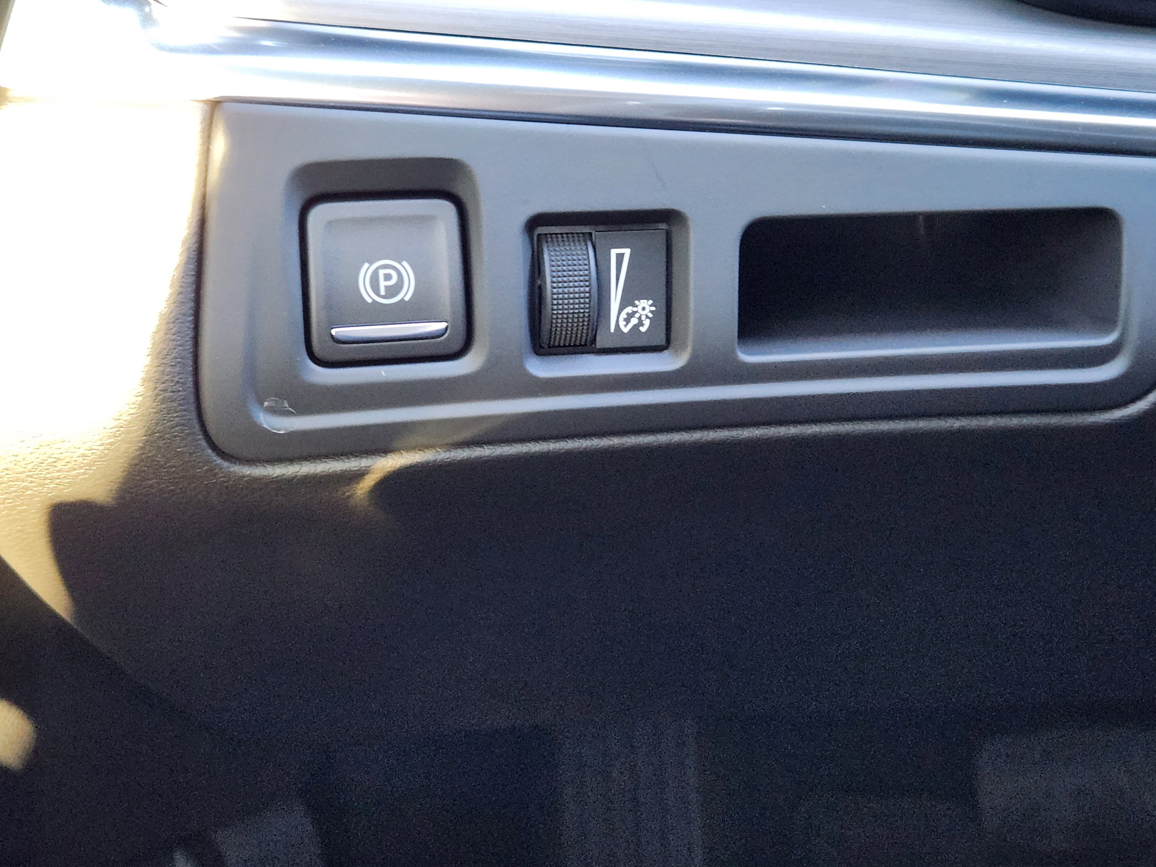 Certified 2026 Cadillac XT5 Luxury image 23