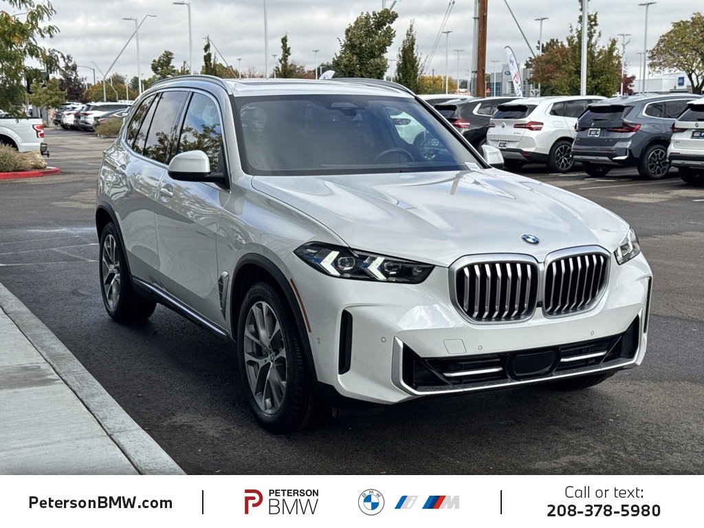 Used 2024 BMW X5 xDrive40i w/ Premium Package image 9