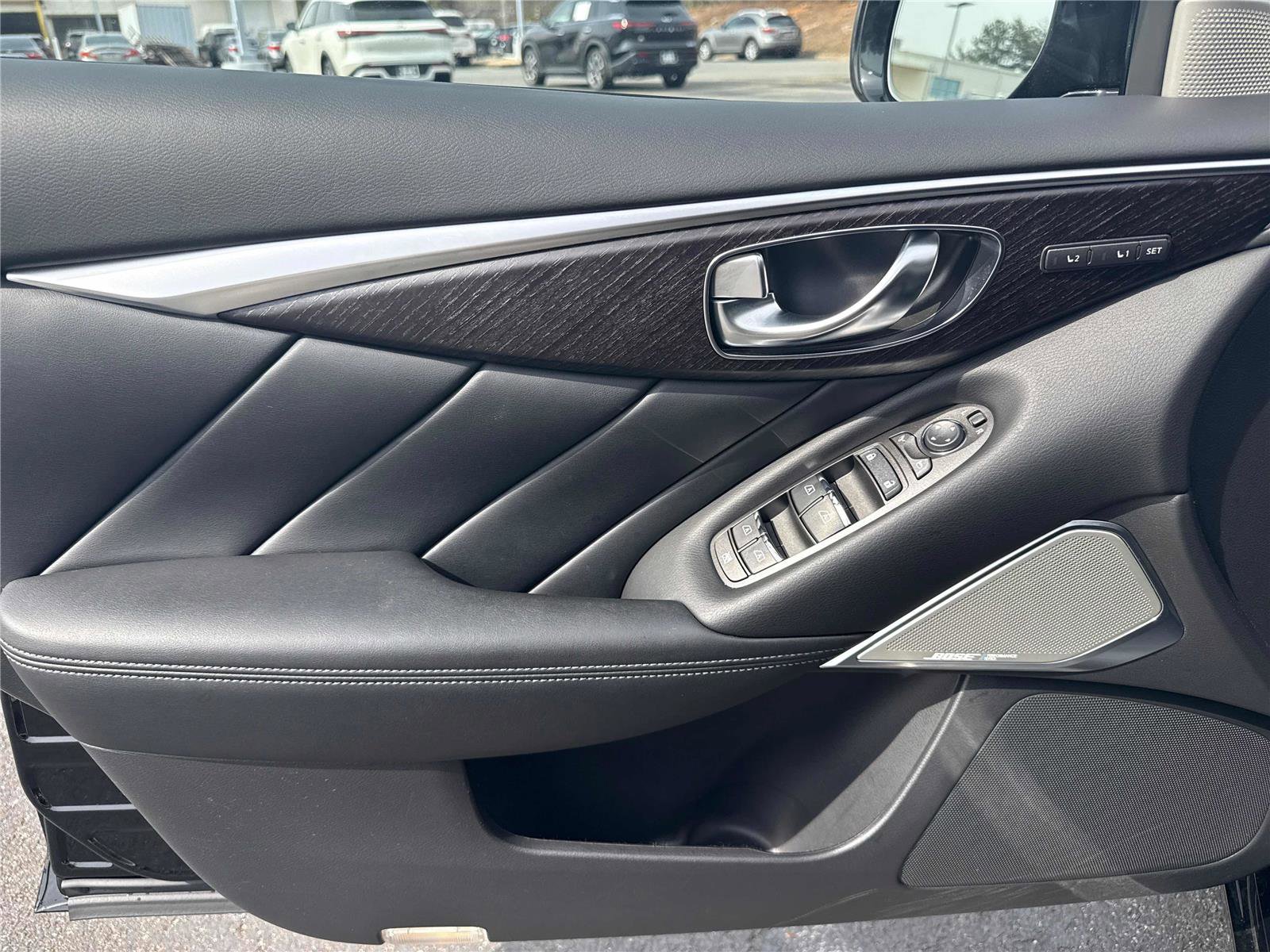 Used 2023 INFINITI Q50 Sensory image 9