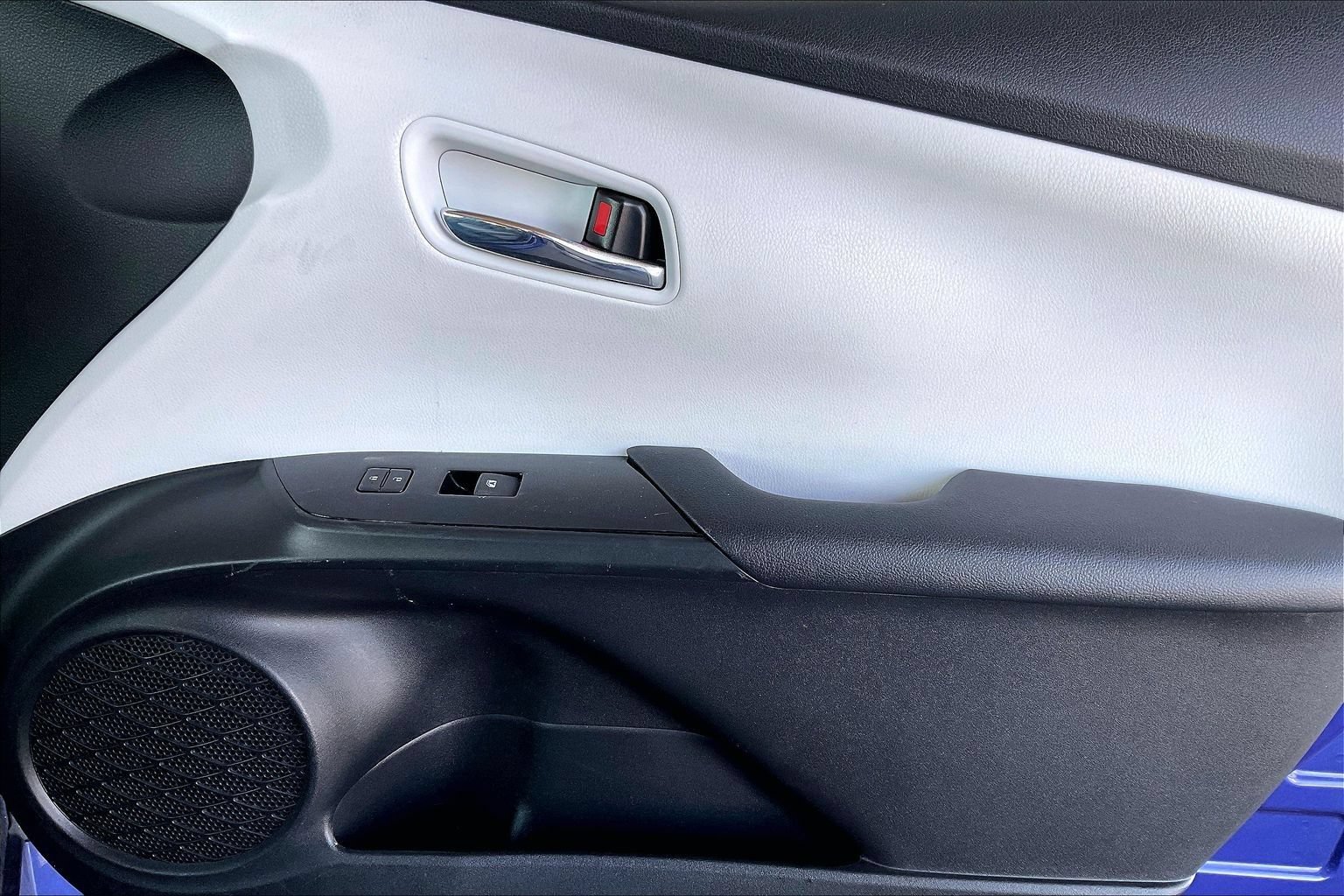 Used 2016 Toyota Prius Two FWD image 22