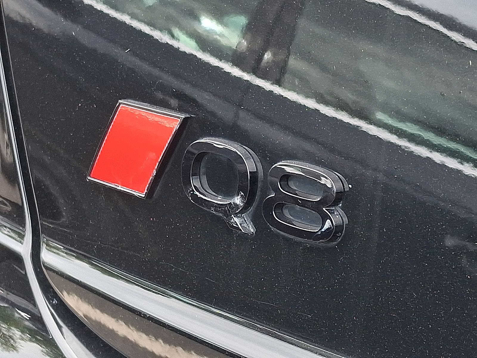 Certified 2024 Audi Q8 Premium Plus AWD/4WD image 30