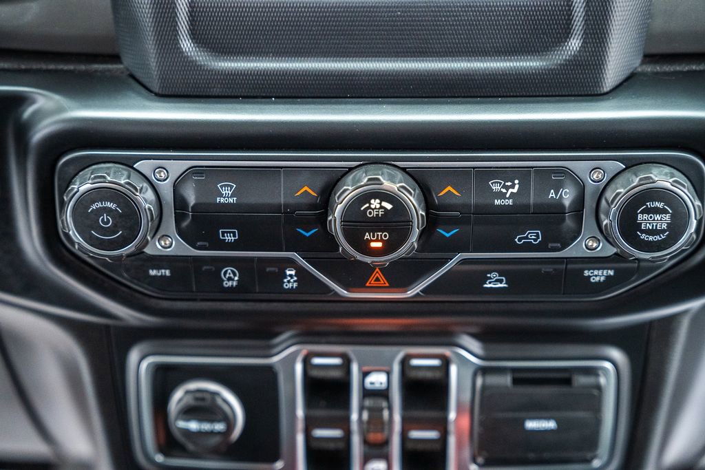Used 2020 Jeep Gladiator Overland image 24