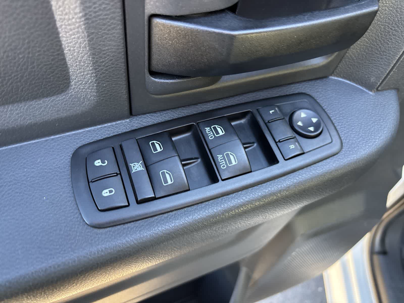 Used 2012 RAM 1500 ST w/ Remote Start & Security Group AWD/4WD image 12