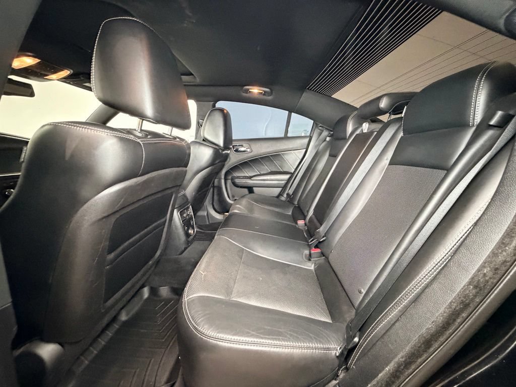 Used 2013 Dodge Charger R/T AWD/4WD image 4