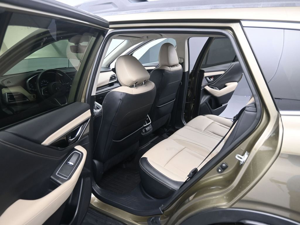 Used 2021 Subaru Outback Limited image 12