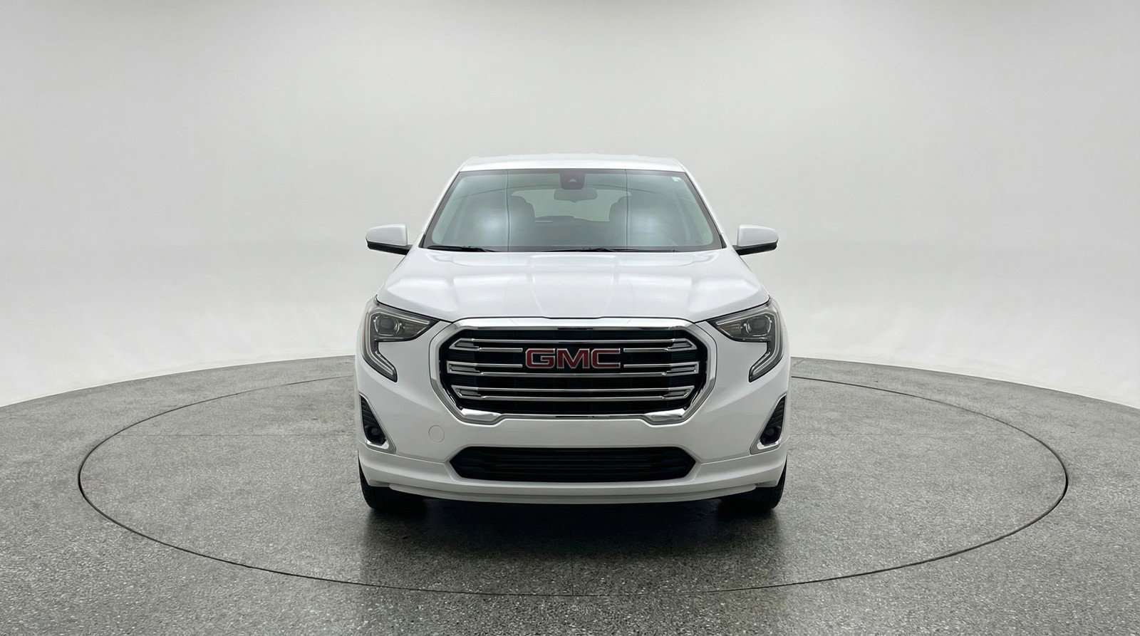 Used 2024 GMC Terrain SLT AWD/4WD image 2