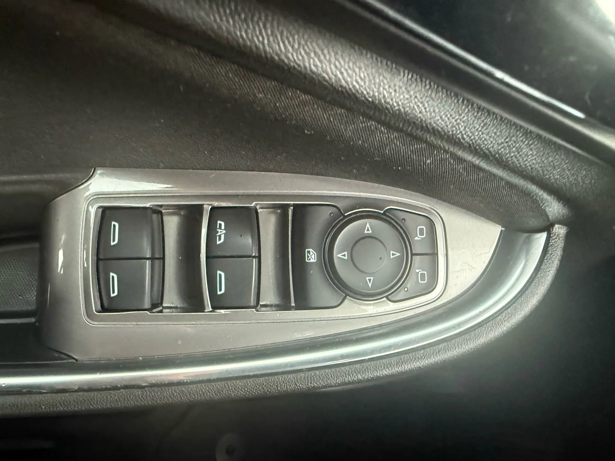 Used 2022 Chevrolet Malibu LT image 21