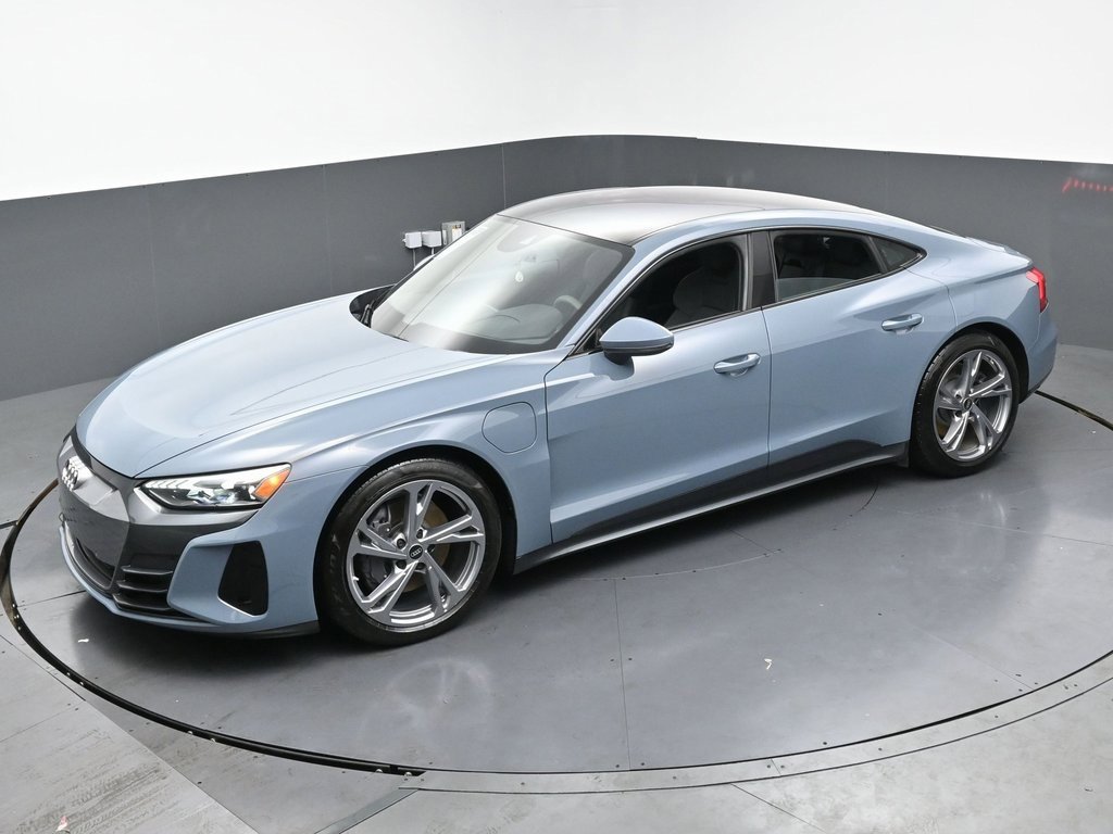Used 2022 Audi e-tron GT Premium Plus image 45