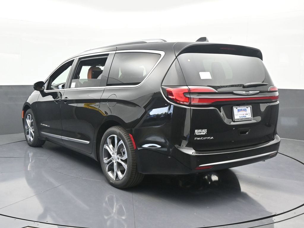 New 2026 Chrysler Pacifica Pinnacle image 4