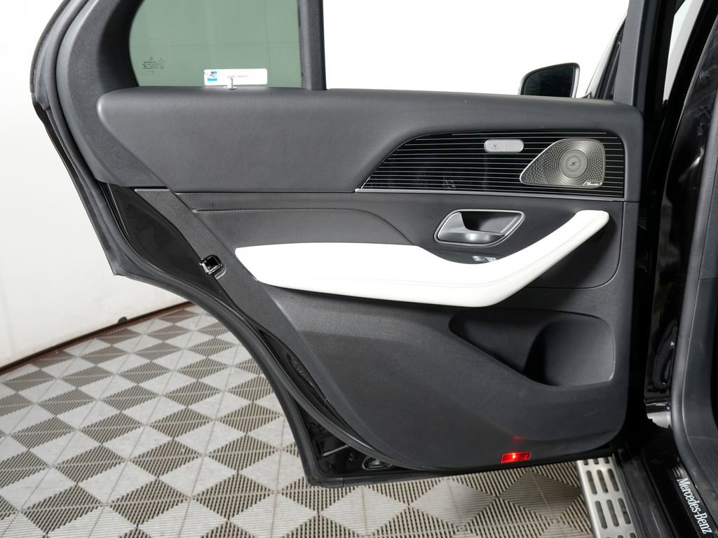 Certified 2024 Mercedes-Benz GLE 450e 4MATIC image 30
