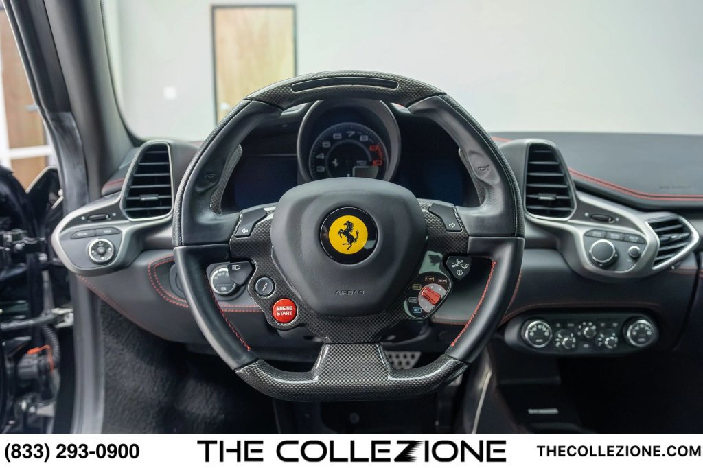 Used 2014 Ferrari 458 Italia Coupe RWD image 47