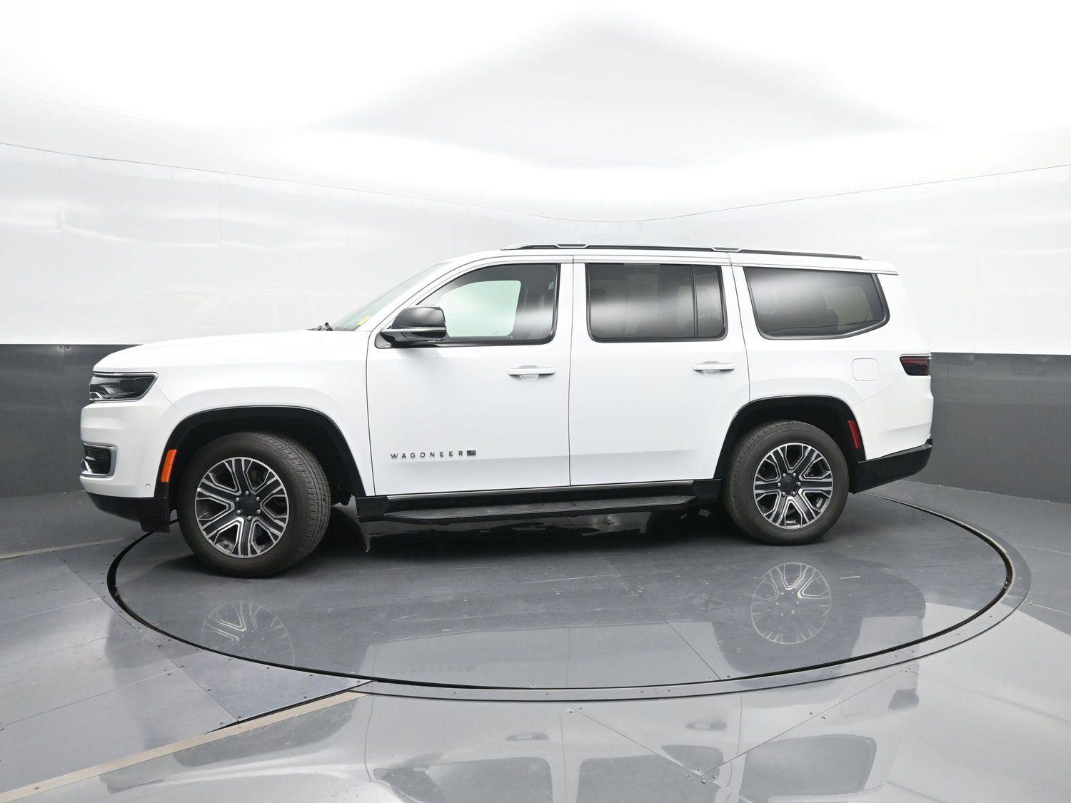 Used 2024 Jeep Wagoneer Series II image 44