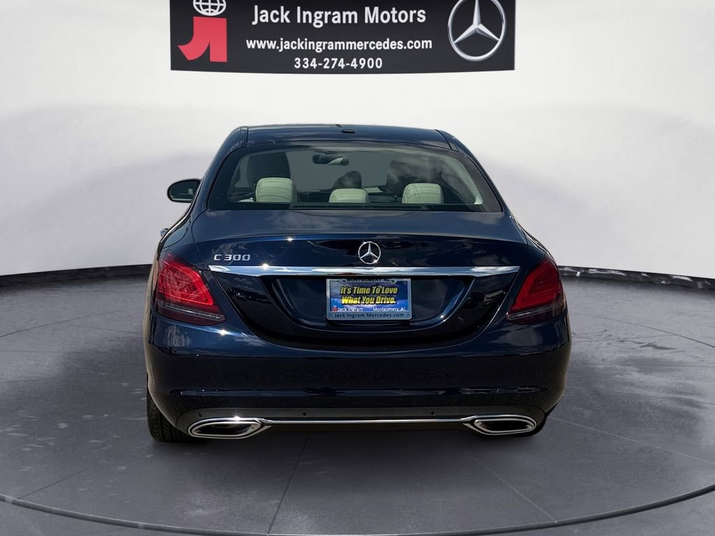 Used 2021 Mercedes-Benz C 300 Sedan image 4