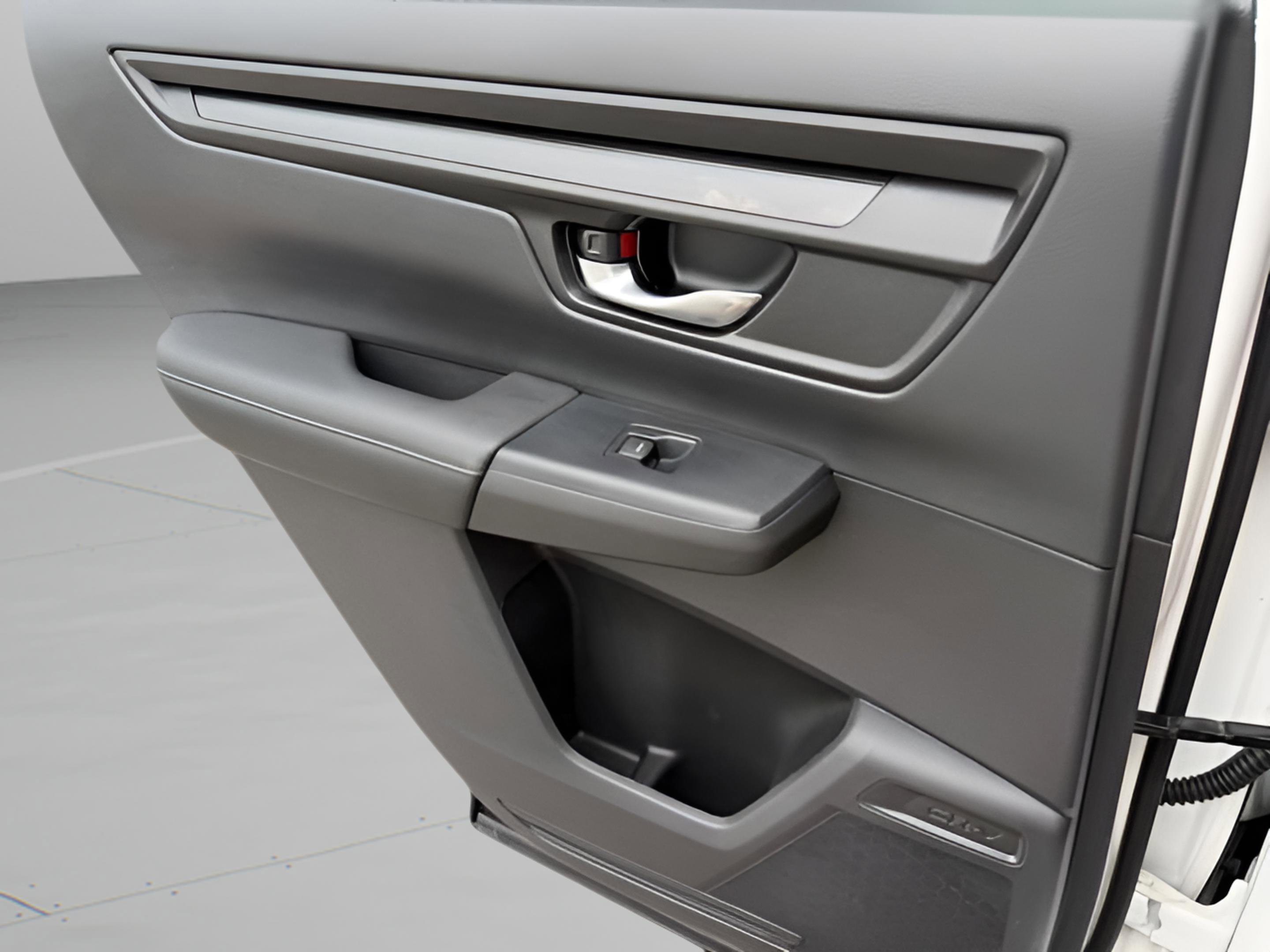 Certified 2025 Honda CR-V EX image 26