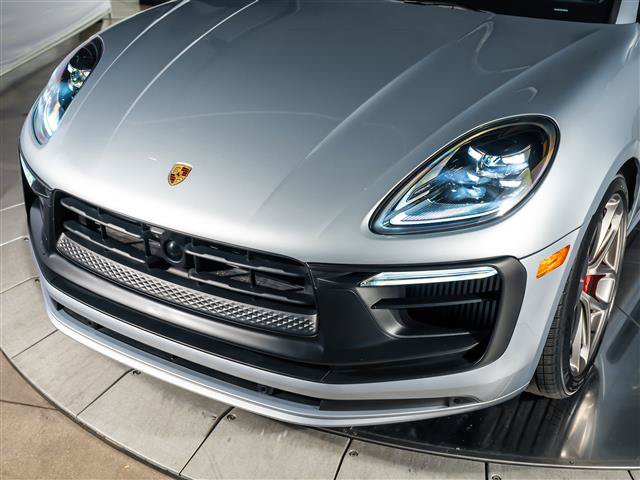 Certified 2026 Porsche Macan GTS AWD/4WD image 11