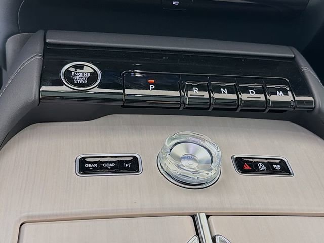 New 2025 Lincoln Navigator Reserve image 17