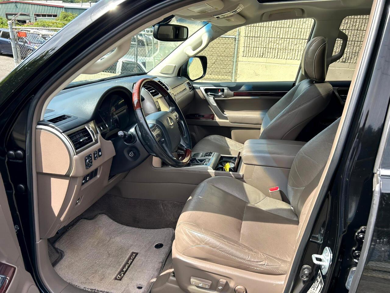 Used 2015 Lexus GX 460 Premium image 9