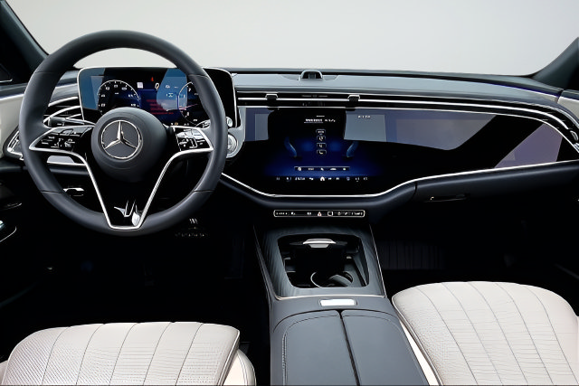 Used 2025 Mercedes-Benz E 350 Sedan image 7