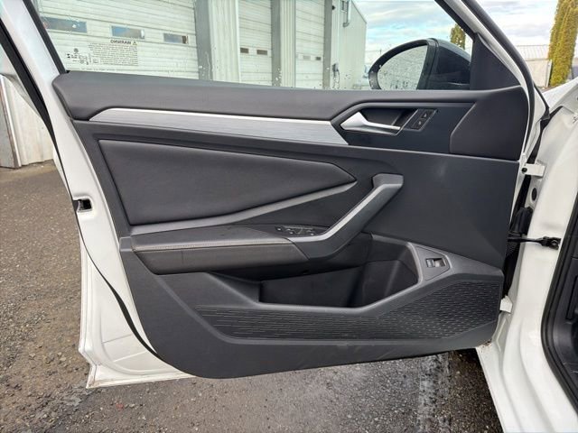 Used 2025 Volkswagen Jetta Sport FWD image 26