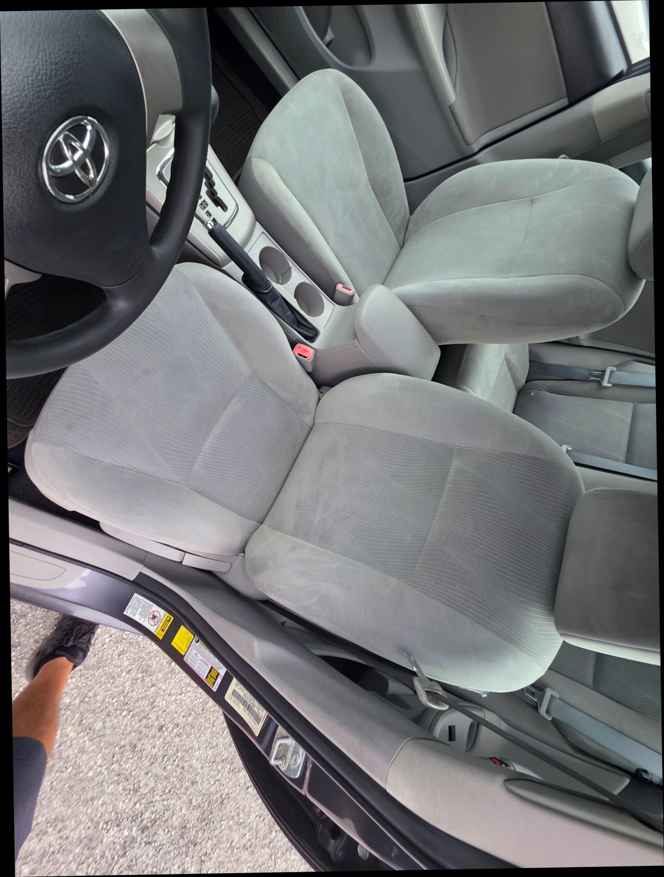 Used 2012 Toyota Corolla LE FWD image 11