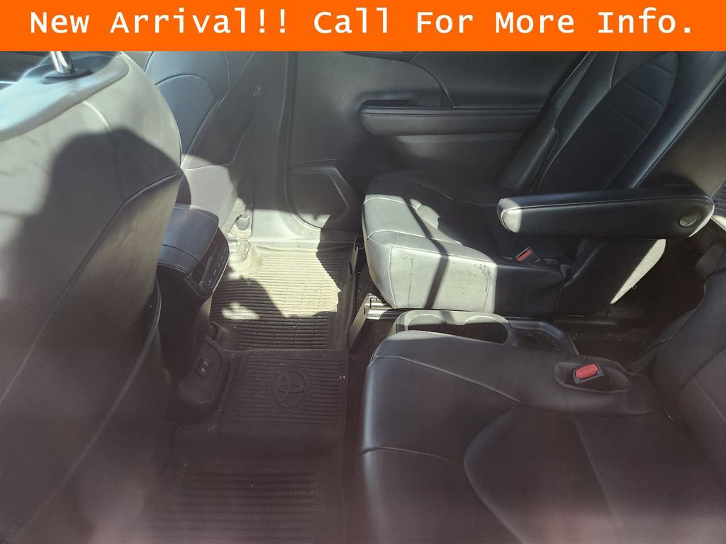 Used 2020 Toyota Highlander XLE image 10