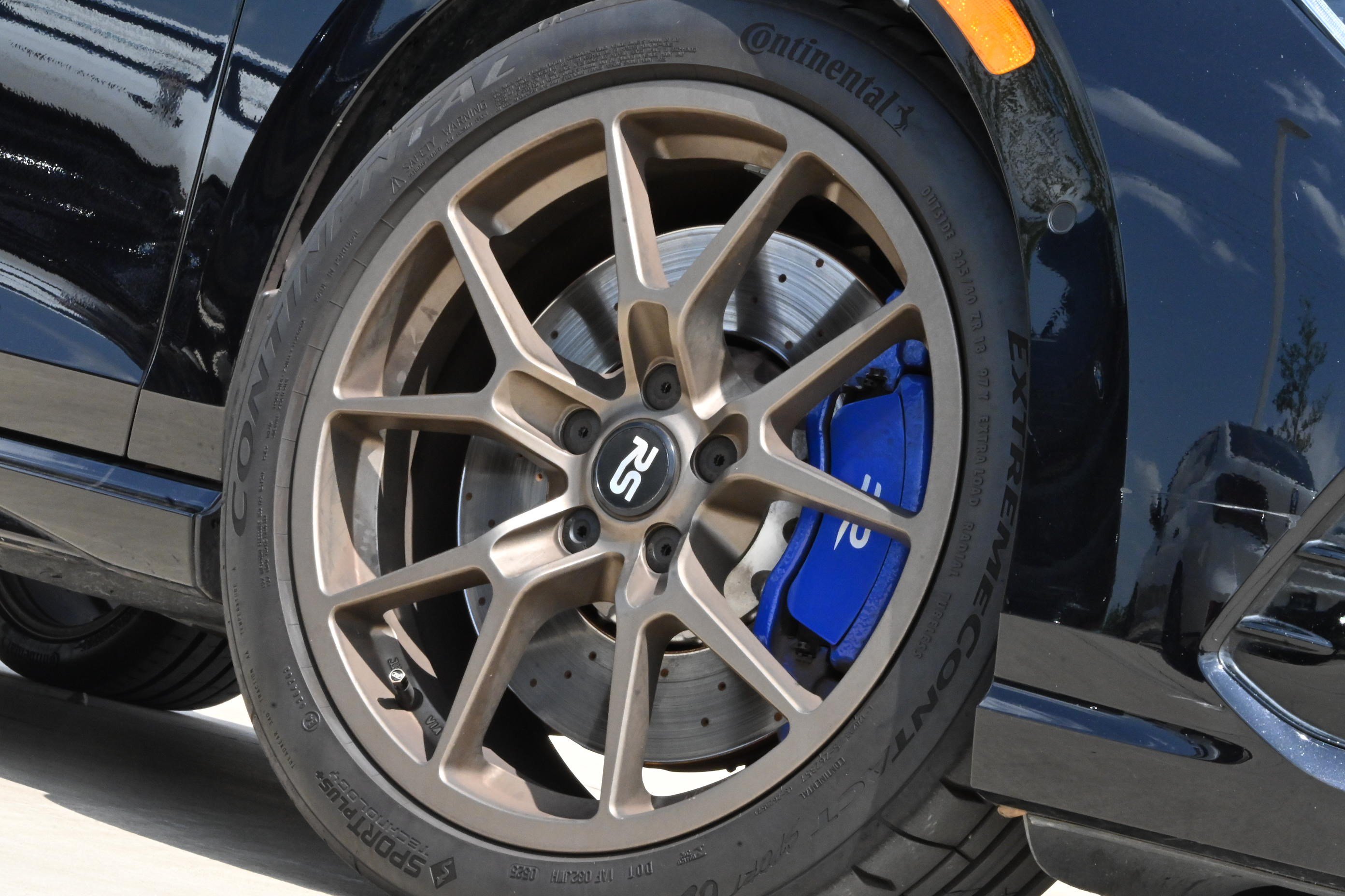 Used 2024 Volkswagen Golf R AWD/4WD image 11