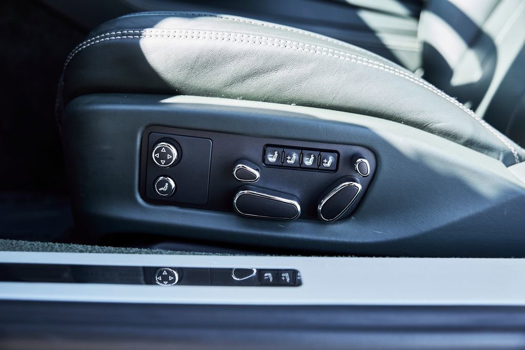 Used 2020 Bentley Continental GT image 33