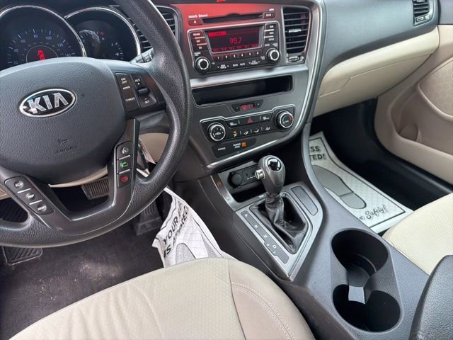 Used 2013 Kia Optima LX w/ Convenience Pkg image 16