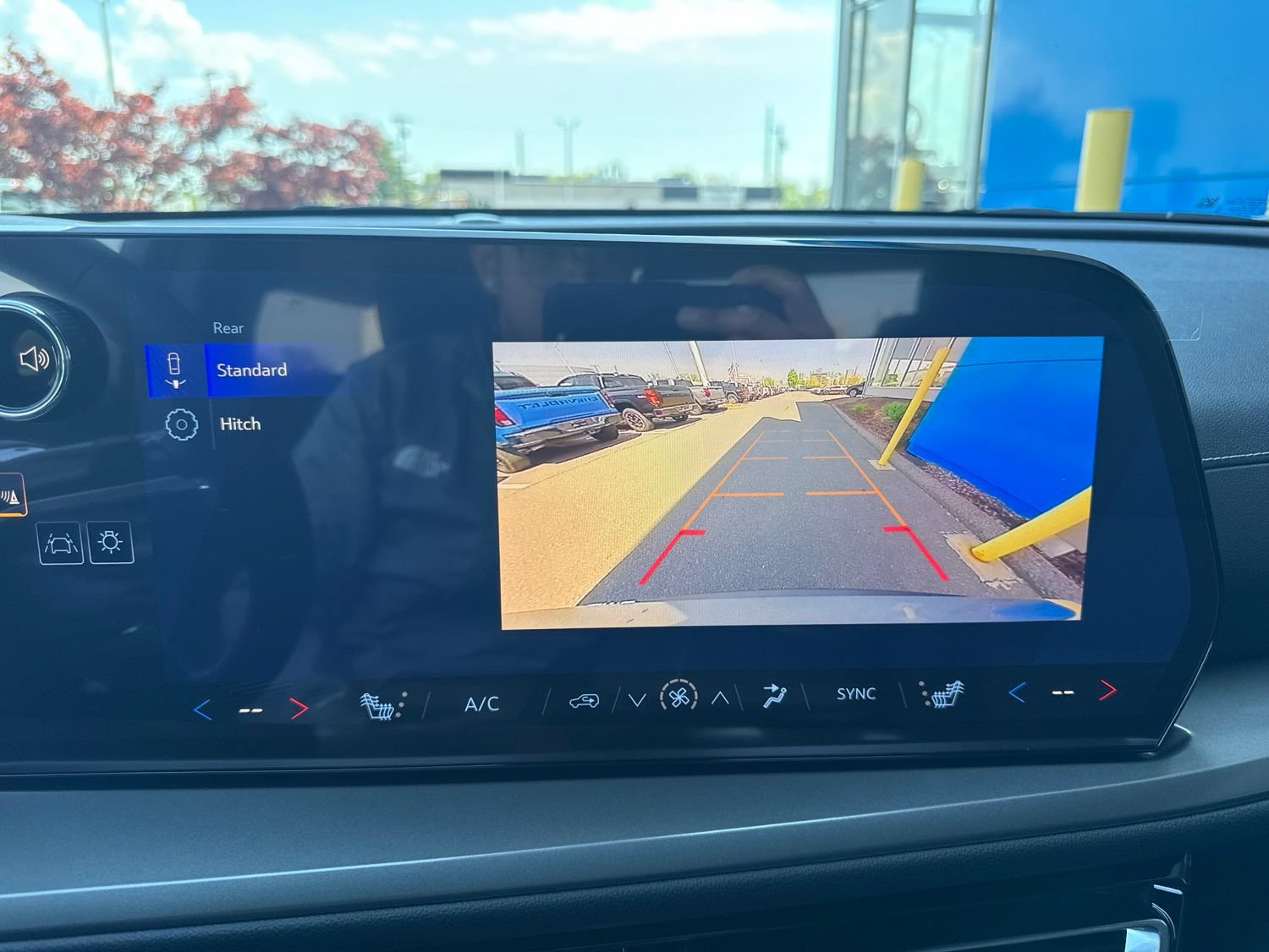 New 2026 Chevrolet Traverse LT AWD/4WD image 24