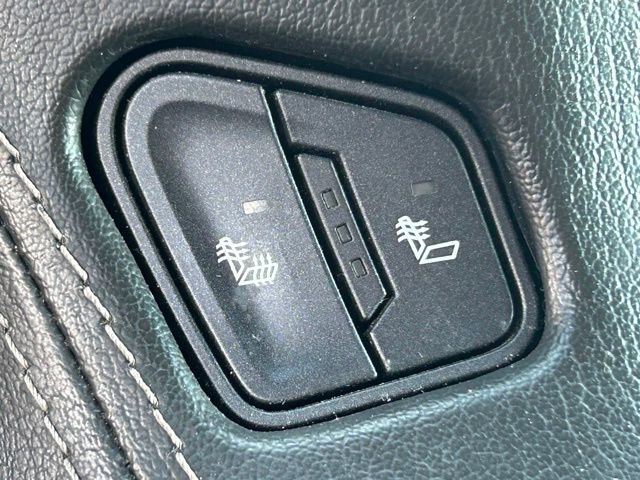 Used 2020 Chevrolet Suburban LT image 16