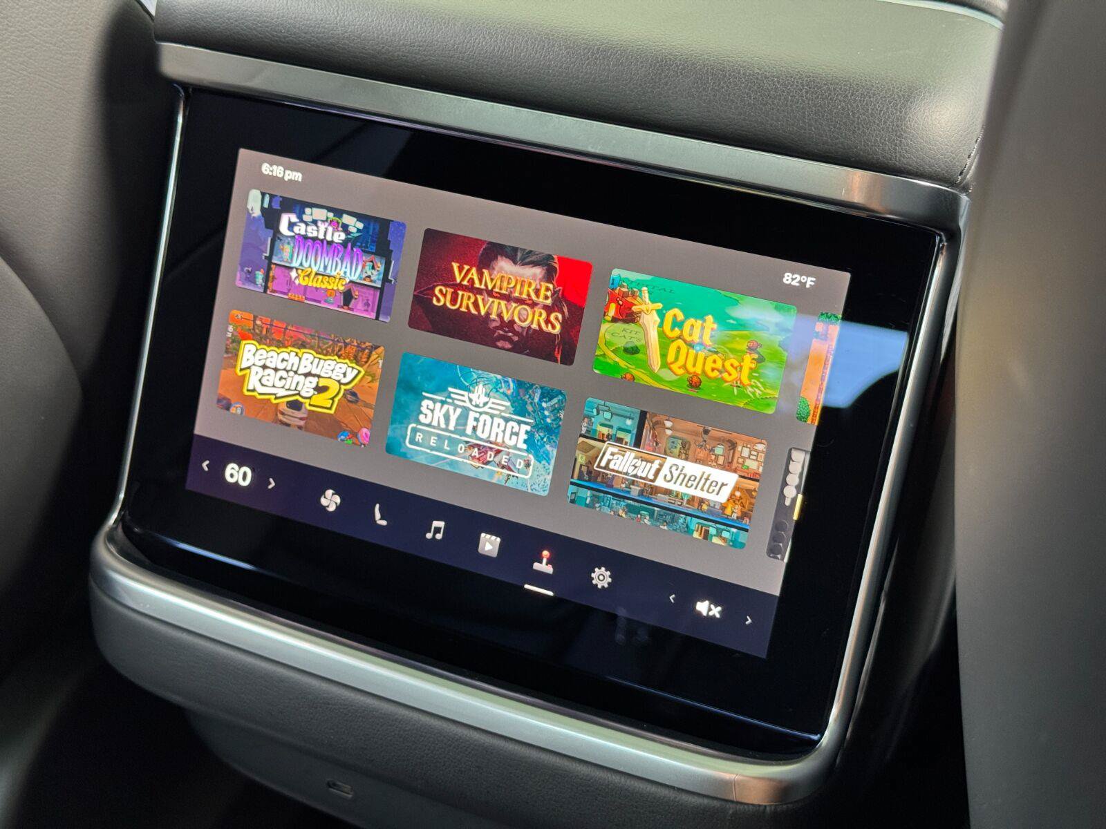 Used 2022 Tesla Model S AWD/4WD image 40