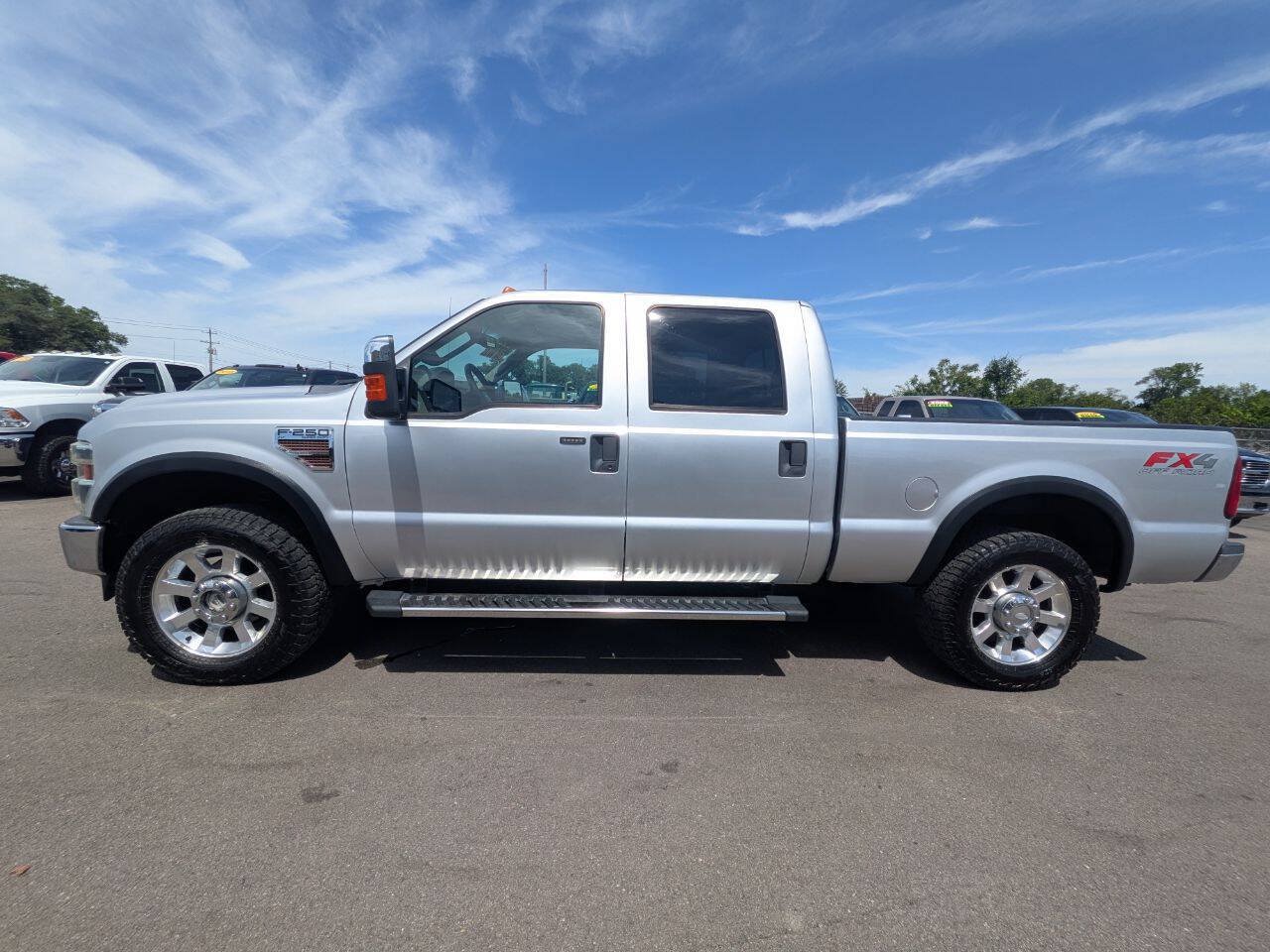 Used 2010 Ford F250 Lariat AWD/4WD image 3