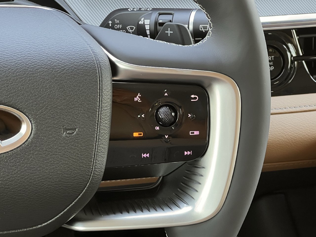 New 2027 INFINITI QX80 Luxe RWD image 13