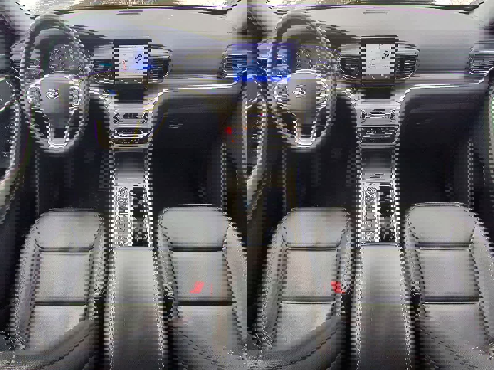 Used 2020 Ford Explorer XLT w/ Equipment Group 202A image 15