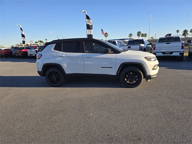 Used 2023 Buick Encore GX Select image 4