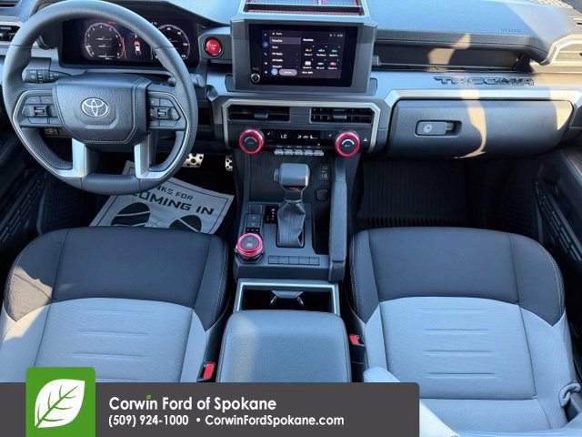 Used 2025 Toyota Tacoma TRD Sport AWD/4WD image 13