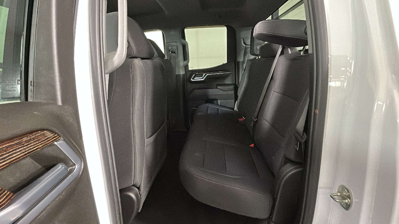 Used 2023 GMC Sierra 1500 SLE AWD/4WD image 32