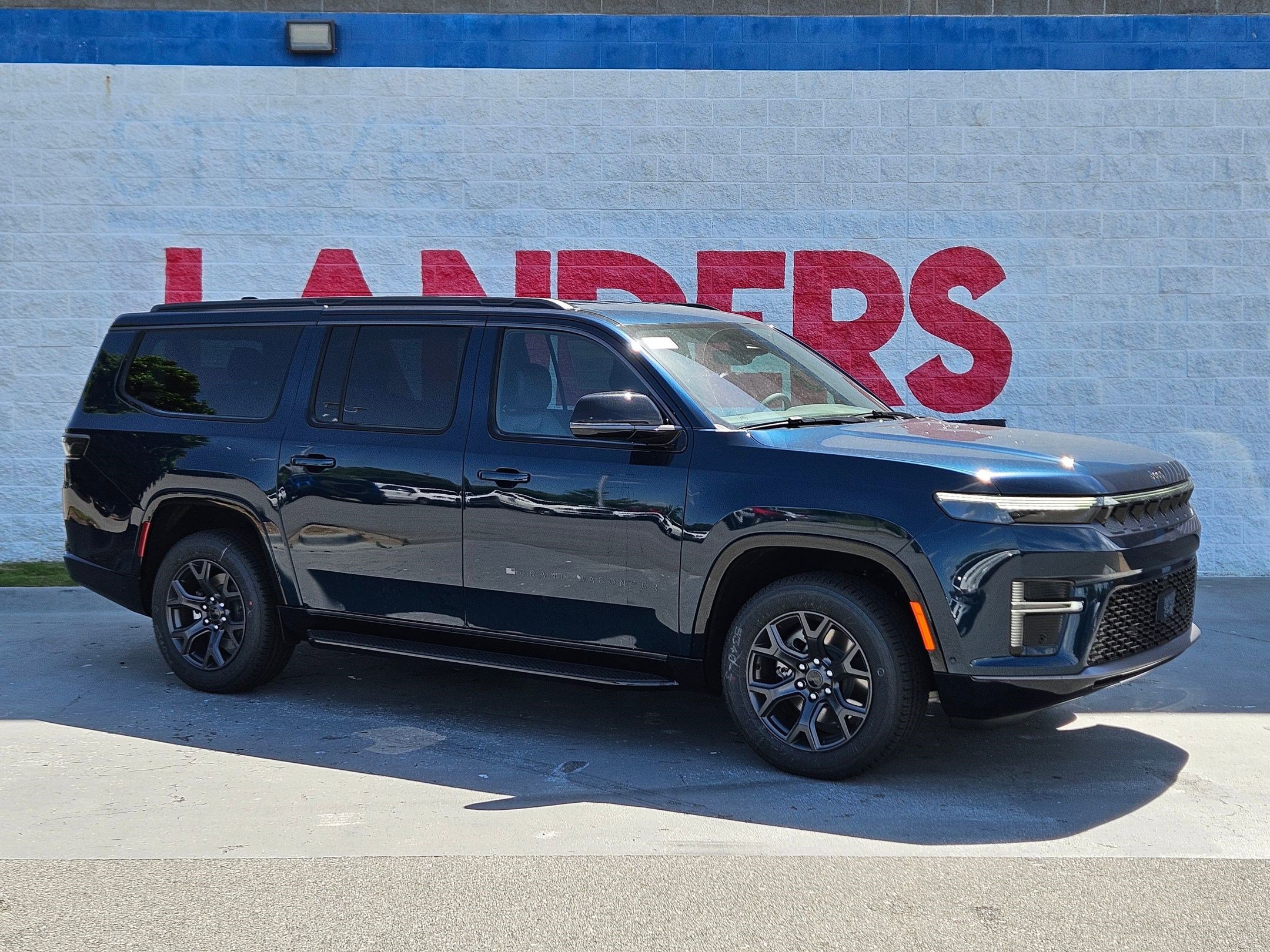 New 2026 Jeep Grand Wagoneer L Limited AWD/4WD image 1