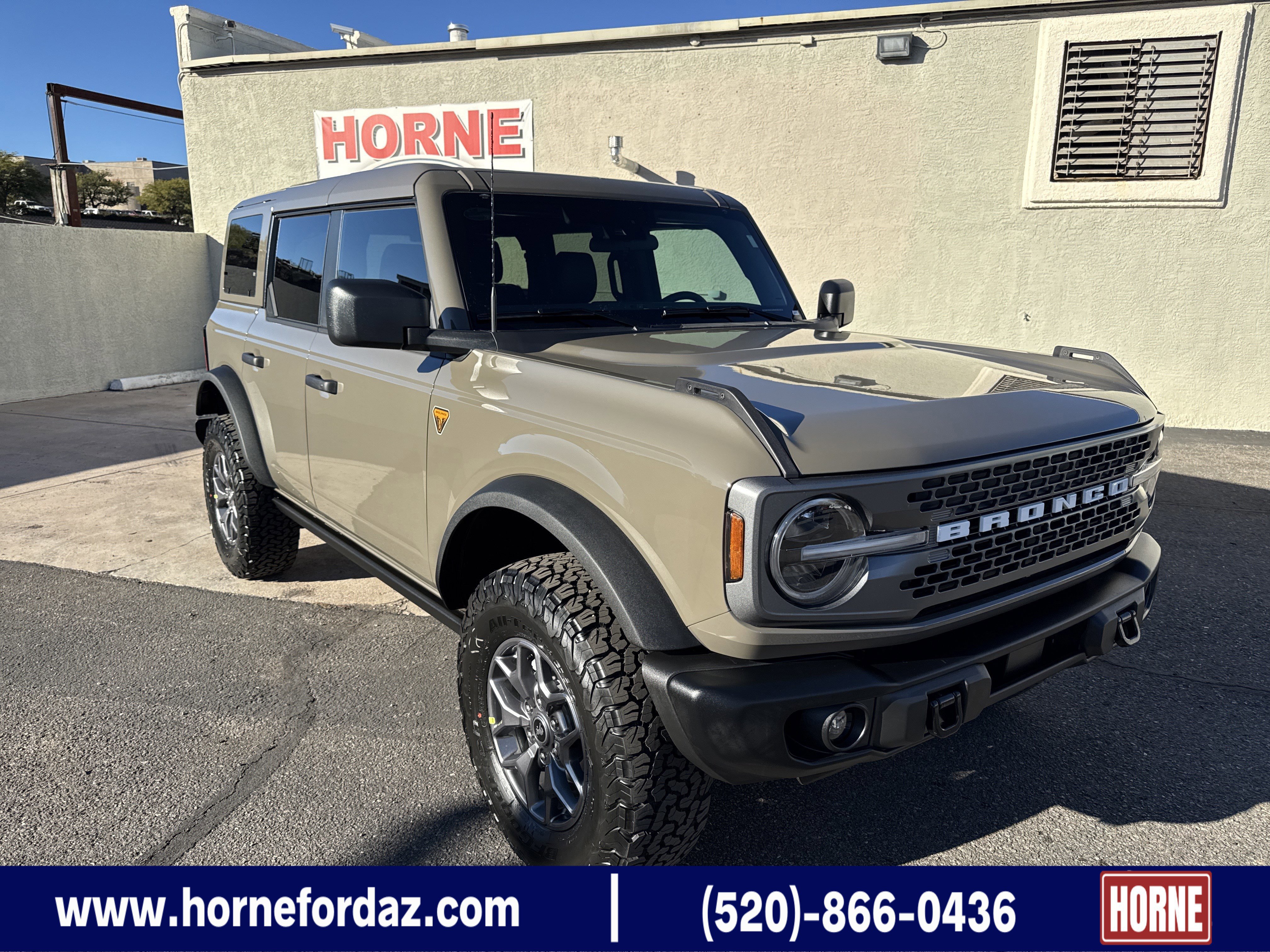 New 2025 Ford Bronco Badlands image 1