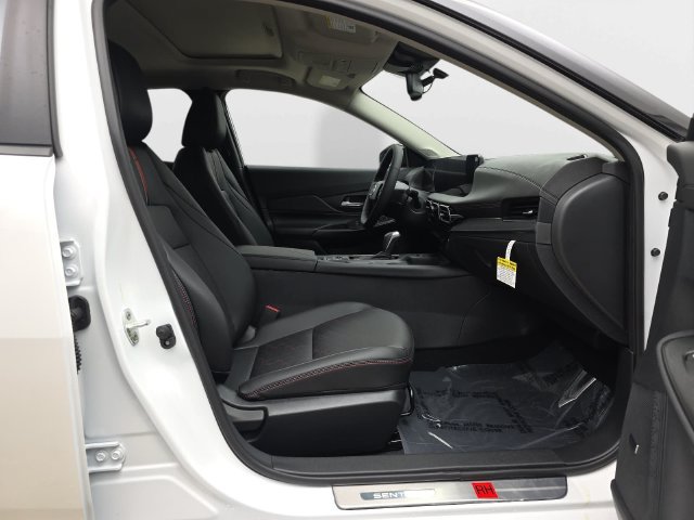 New 2027 Nissan Sentra SR w/ SR Premium Package FWD image 38