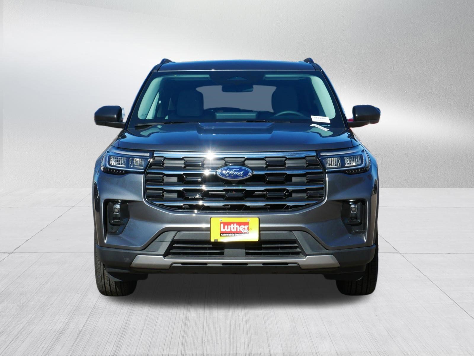 Used 2026 Ford Explorer Active w/ Active Comfort Package image 2
