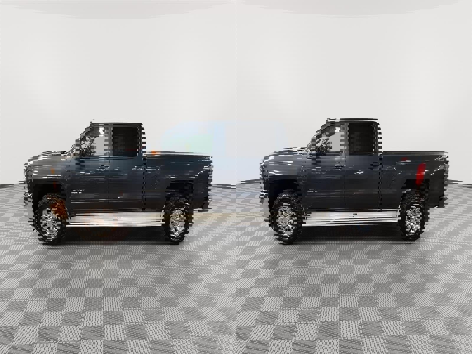 Used 2019 Chevrolet Silverado 3500 LT w/ LT Convenience Package AWD/4WD image 7