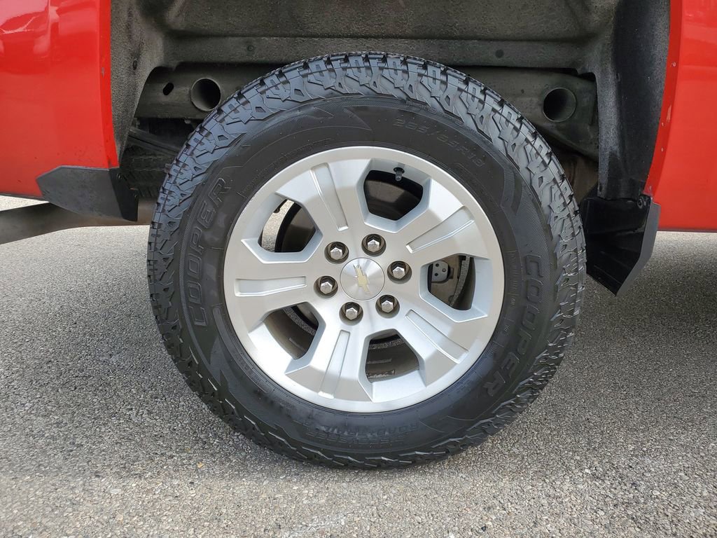 Used 2018 Chevrolet Silverado 1500 LT w/ All Star Edition image 6